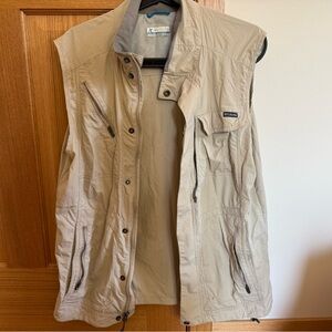 Columbia Men's Cream Outdoor Vest